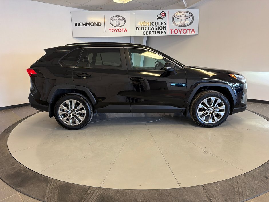 2022 Toyota RAV4 XLE PREMIUM-10