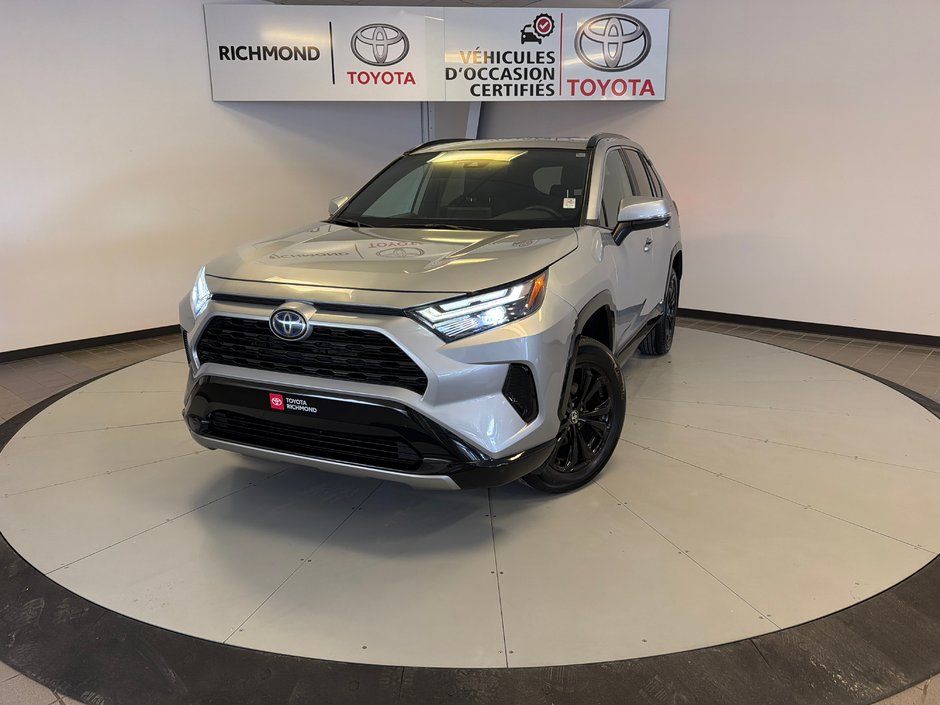 2022 Toyota RAV4 Hybrid SE *BAS KILOMÉTRAGE + TRÈS BEAU VÉHICULE*-0