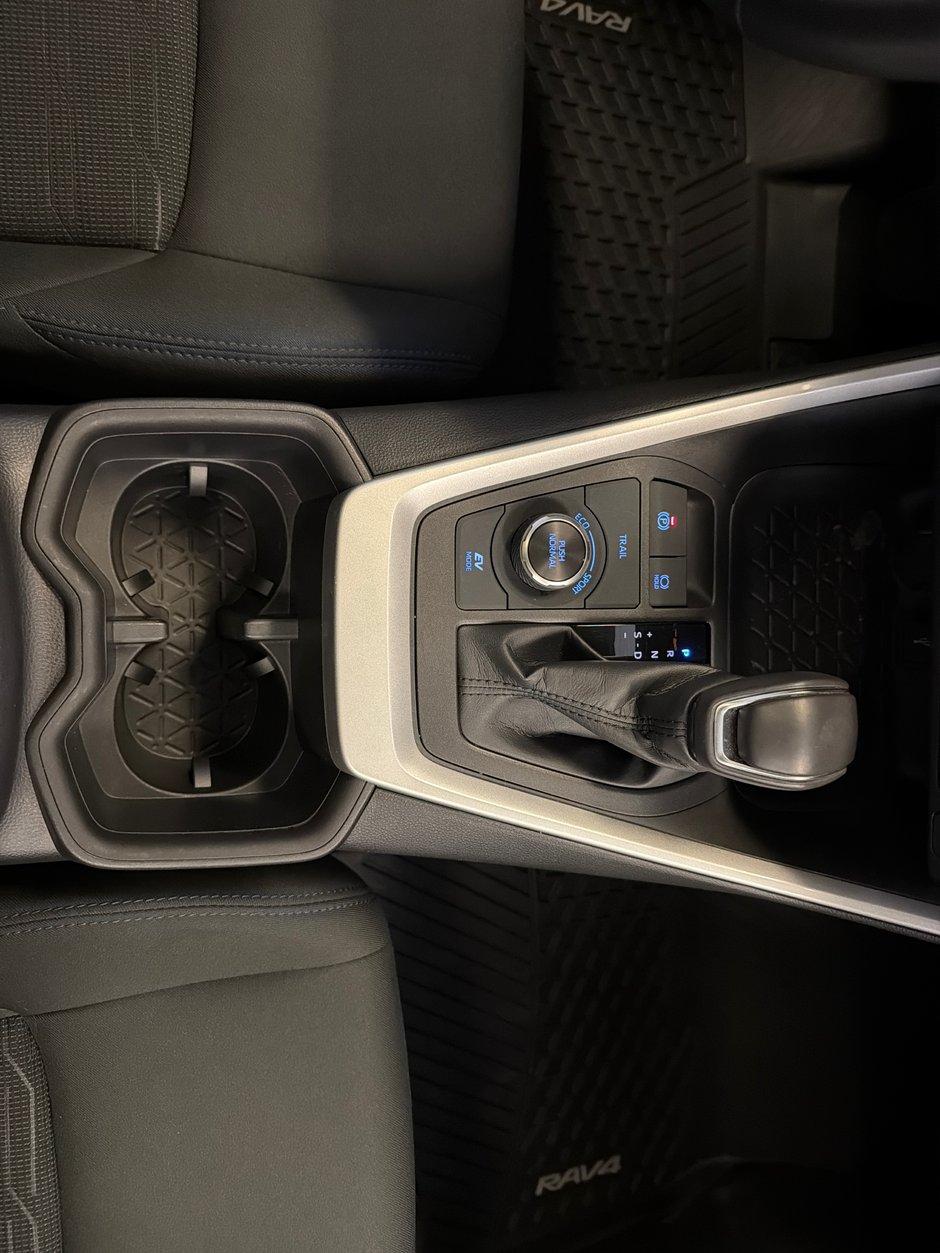 2022 Toyota RAV4 Hybrid SE *BAS KILOMÉTRAGE + TRÈS BEAU VÉHICULE*-20