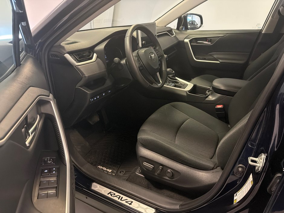 Toyota RAV4 XLE AWD *BAS KILOMÉTRAGE* 2023-15