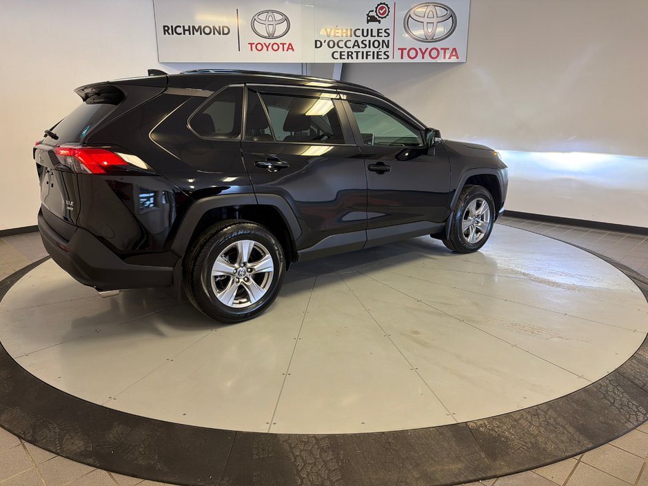 2023 Toyota RAV4 XLE AWD *BAS KILOMÉTRAGE*-8