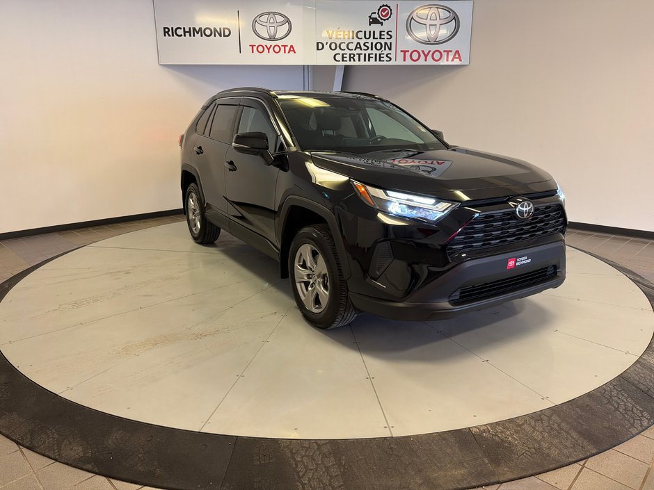 2023 Toyota RAV4 XLE AWD *BAS KILOMÉTRAGE*-11