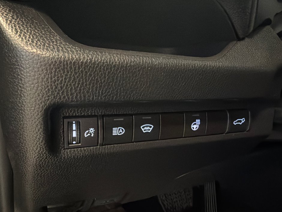 2023 Toyota RAV4 XLE AWD *BAS KILOMÉTRAGE*-29