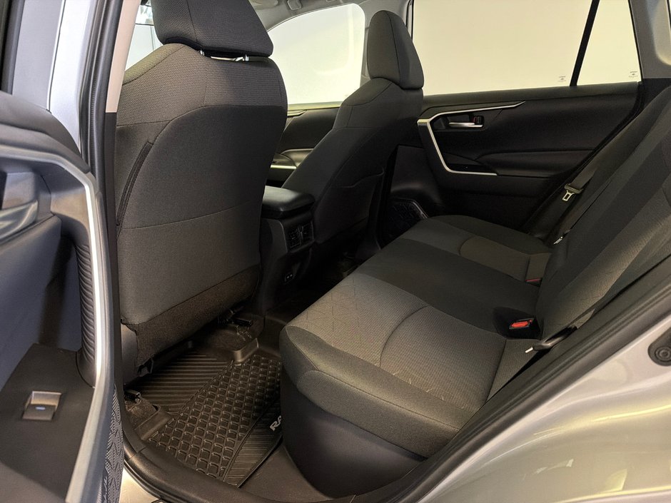 2024 Toyota RAV4 Hybrid XLE *TRÈS BAU VÉHICULE!*-15