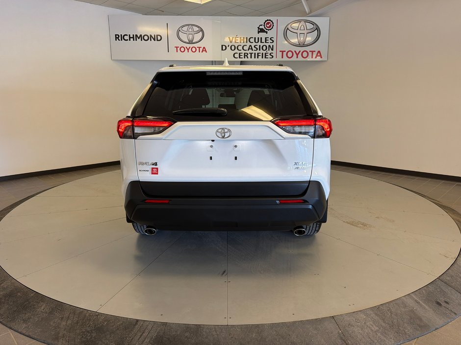 2025 Toyota RAV4 XLE *BAS KILOMÉTRAGE*-5