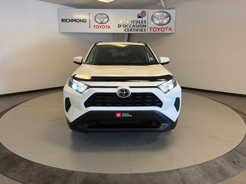 2025 Toyota RAV4 XLE *BAS KILOMÉTRAGE*-11