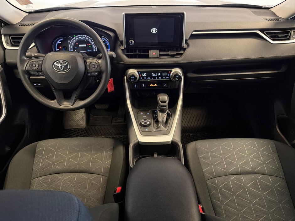 Toyota RAV4 Hybrid LE *BASKILOMÉTRAGE* 2025-17