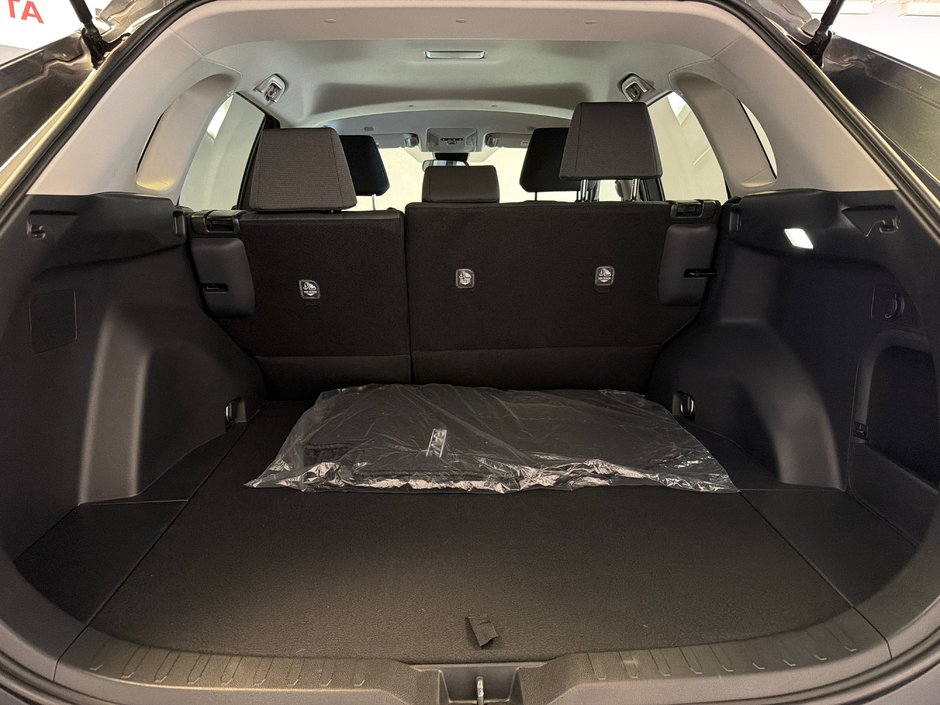 Toyota RAV4 Hybrid LE *BASKILOMÉTRAGE* 2025-16