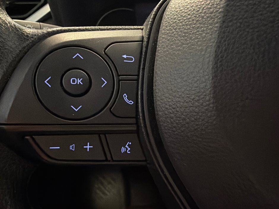Toyota RAV4 Hybrid LE *BASKILOMÉTRAGE* 2025-26