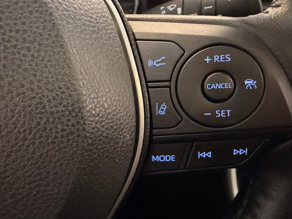 2025 Toyota RAV4 LE AWD *TRÈS BEAU VÉHICULE*-31
