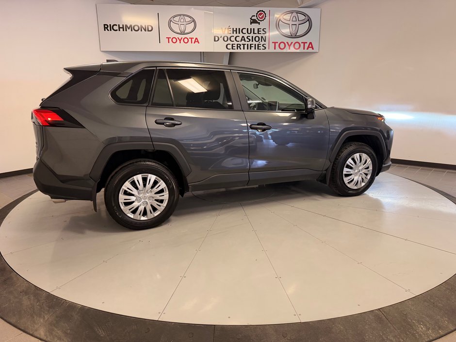 2025 Toyota RAV4 LE AWD *TRÈS BEAU VÉHICULE*-11