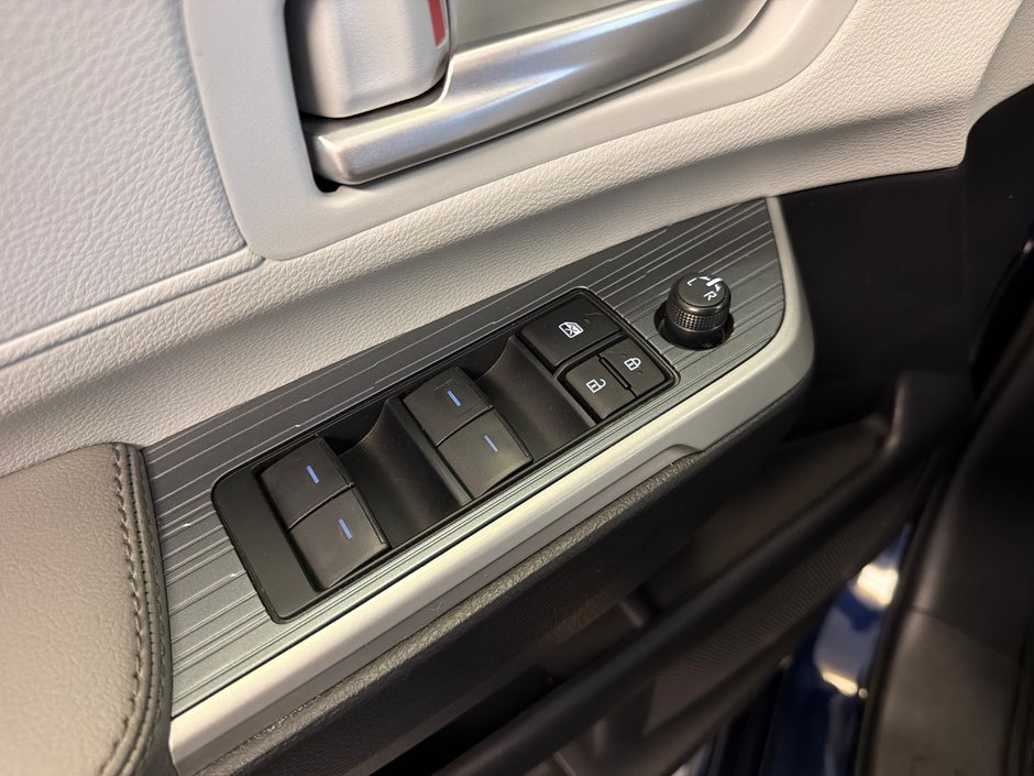 2025 Toyota Sienna XLE FWD *DÉMO +BAS KILOMÉTRAGE*-39