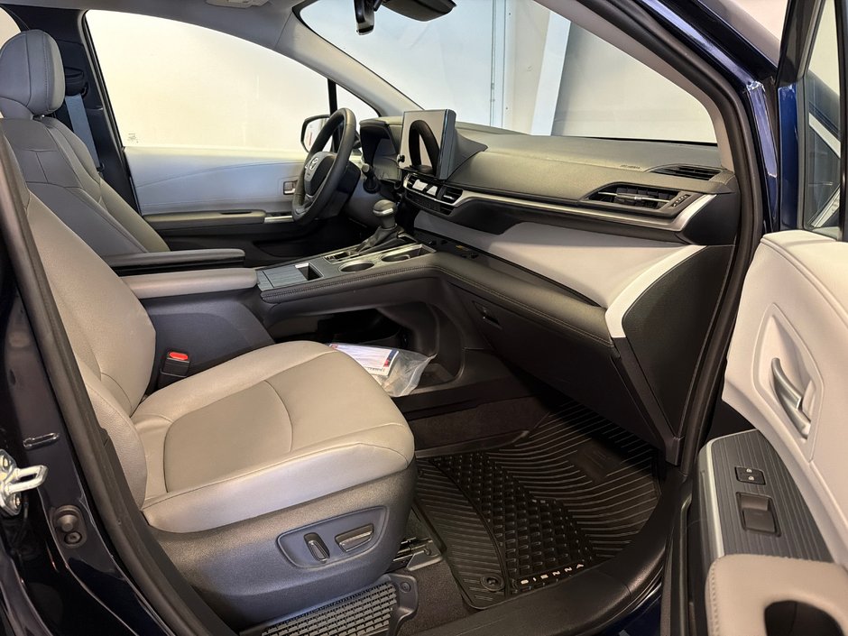 2025 Toyota Sienna XLE FWD *DÉMO +BAS KILOMÉTRAGE*-28
