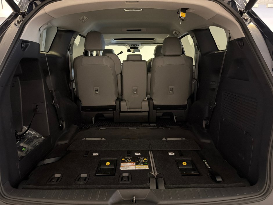 2025 Toyota Sienna XLE FWD *DÉMO +BAS KILOMÉTRAGE*-31