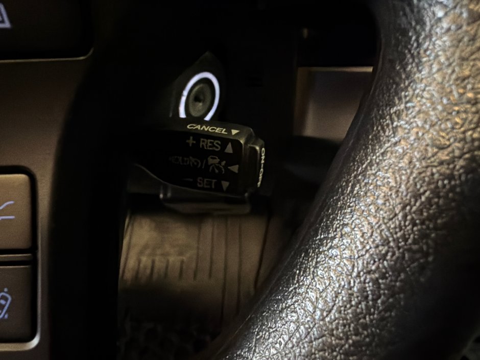 2021 Toyota Tacoma DOUBLE CAB 6A-32