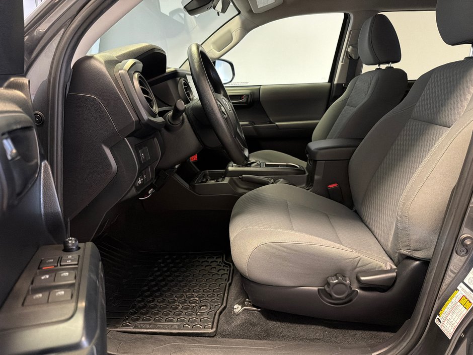 2021 Toyota Tacoma DOUBLE CAB 6A-17