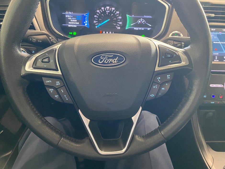 2019 Ford Fusion Energi Titanium Plug-in Hybrid Toit Ouvrant Cuir GPS Volant & Sieges Ventiles-15