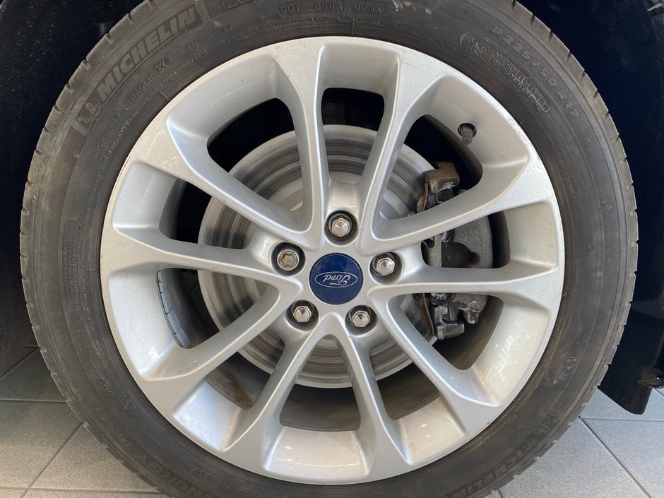 2019 Ford Fusion Energi Titanium Plug-in Hybrid Toit Ouvrant Cuir GPS Volant & Sieges Ventiles-3