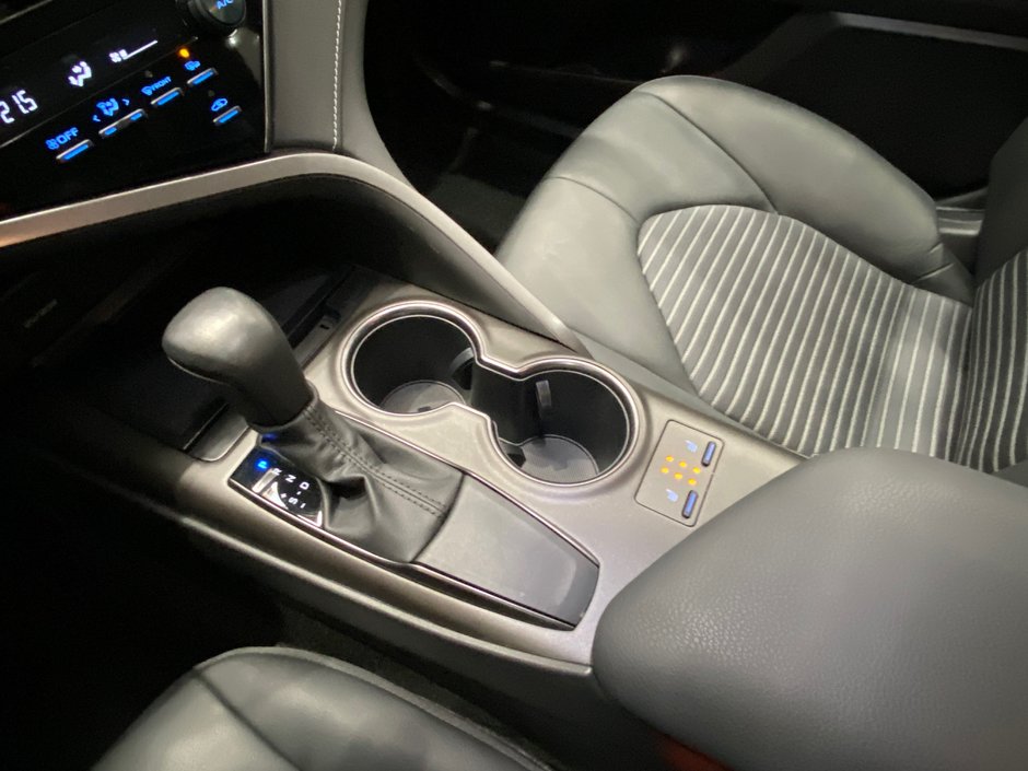 Toyota Camry SE Bluetooth Camera Volant & Sieges Chauffants 2023-20
