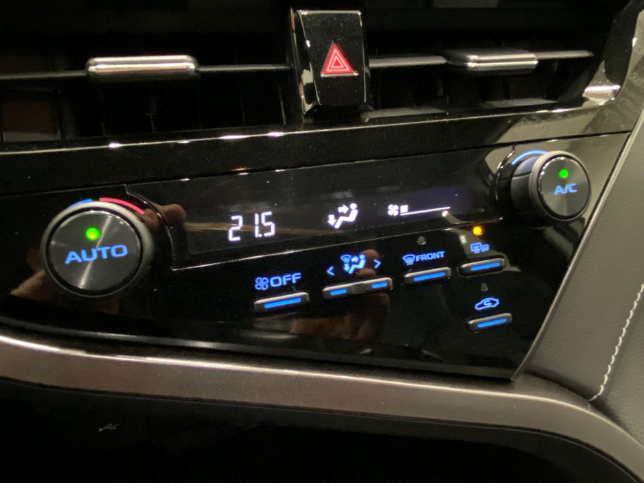 Toyota Camry SE Bluetooth Camera Volant & Sieges Chauffants 2023-18