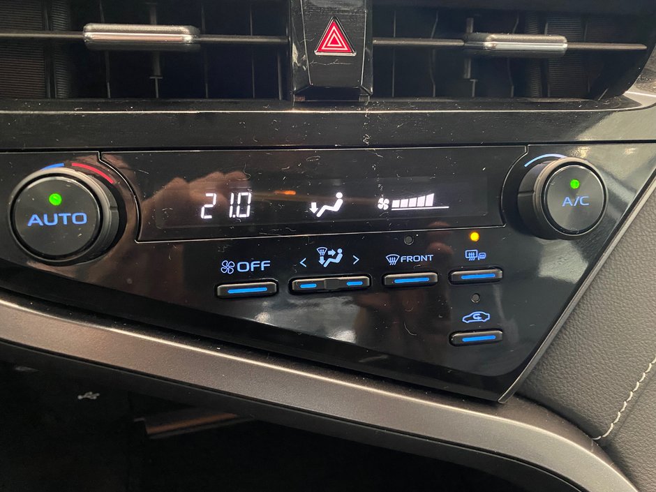 Toyota Camry SE Bluetooth Camera Volant & Sieges Chauffants 2023-19
