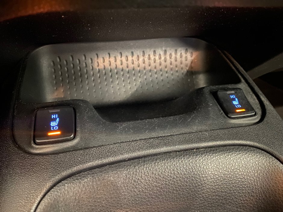 Toyota Corolla LE Bluetooth Camera Sieges Chauffants 2020-19