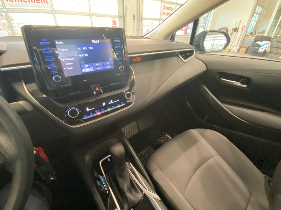 Toyota Corolla L Bluetooth Camera 2021-14