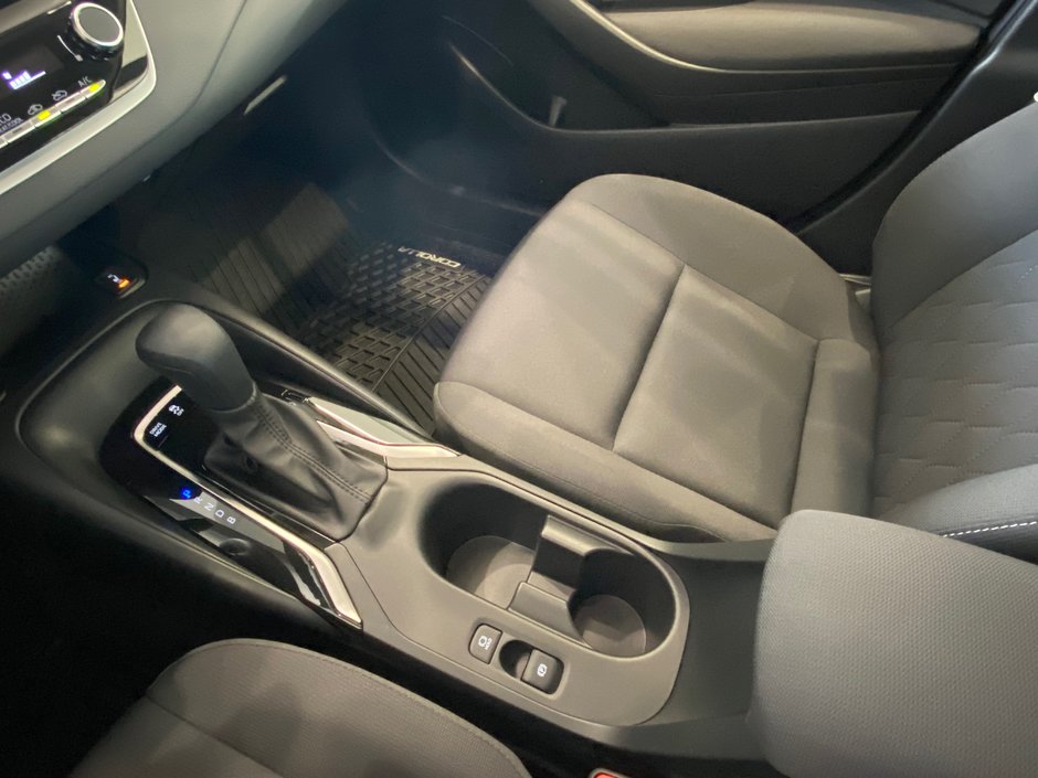 Toyota Corolla Hybrid LE AWD Bluetooth Camera Volant & Sieges Chauffants 2023-24