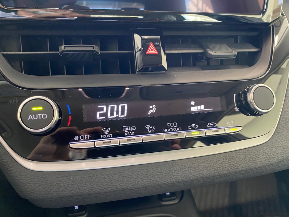 Toyota Corolla Hybrid LE AWD Bluetooth Camera Volant & Sieges Chauffants 2023-21