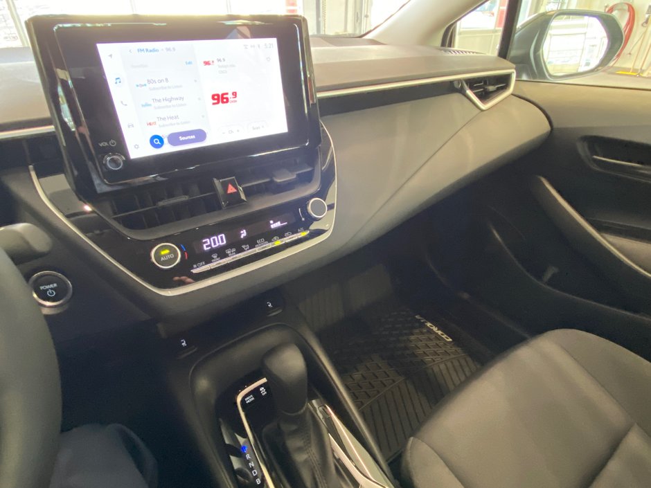 Toyota Corolla Hybrid LE AWD Bluetooth Camera Volant & Sieges Chauffants 2023-18