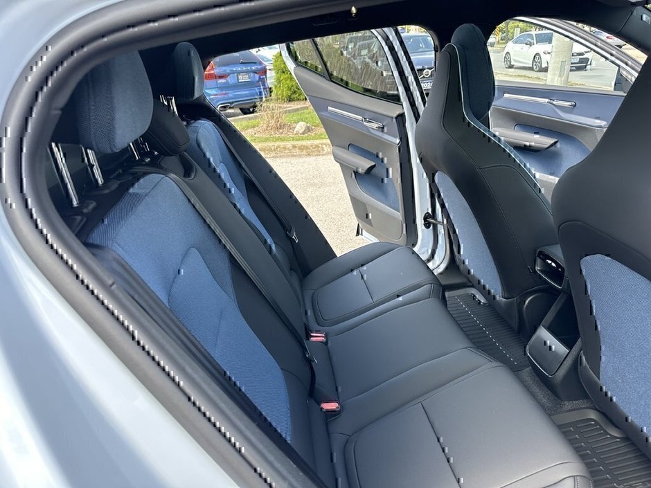 2025 Volvo EX30 Plus-15