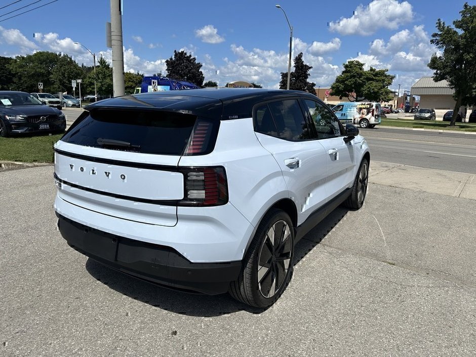 2025 Volvo EX30 Plus-5