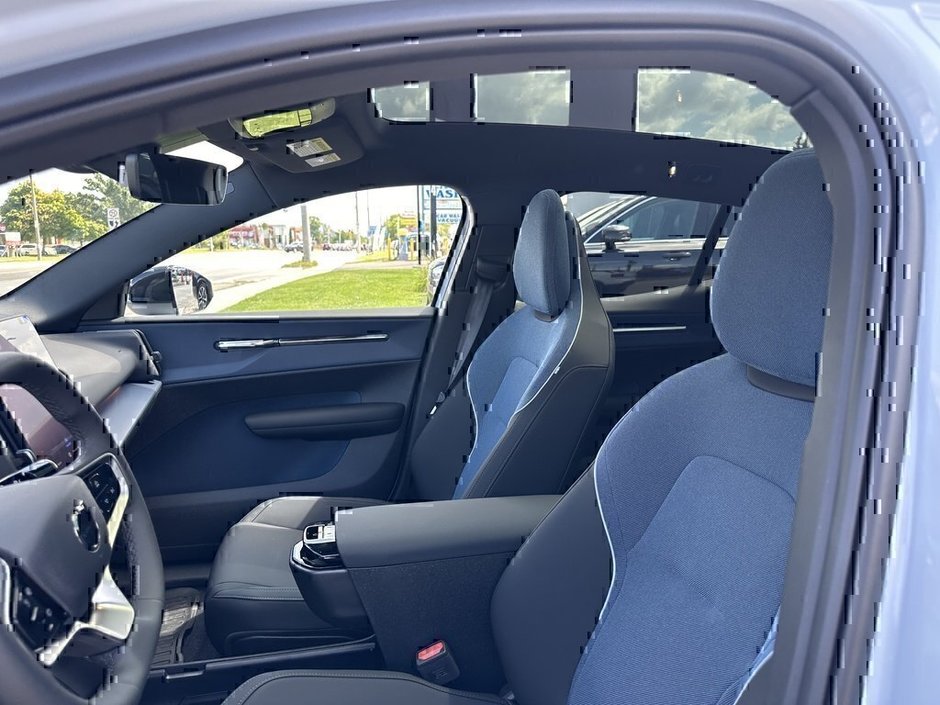 2025 Volvo EX30 Plus-9