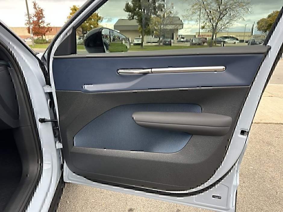 2025 Volvo EX30 Ultra-13