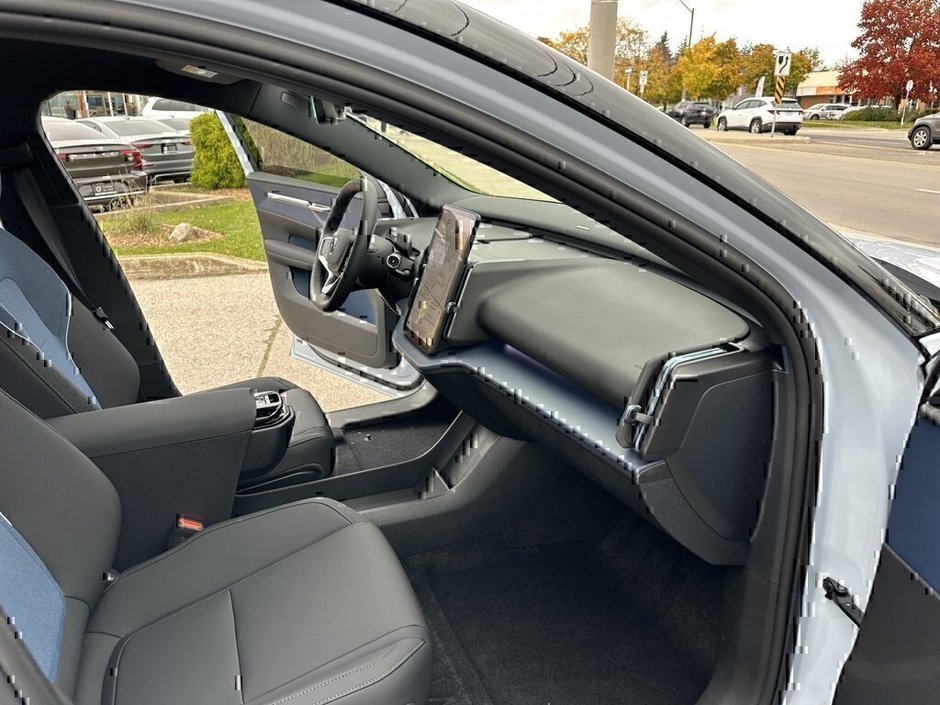 2025 Volvo EX30 Ultra-10