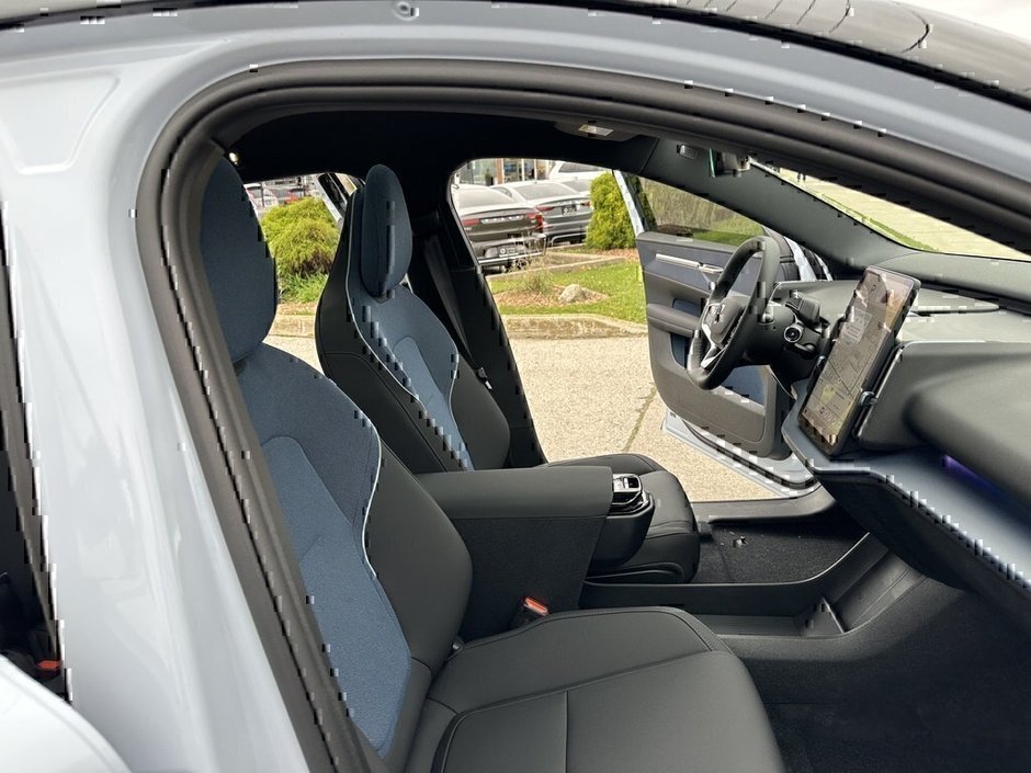 2025 Volvo EX30 Ultra-11