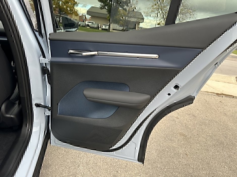 2025 Volvo EX30 Ultra-14