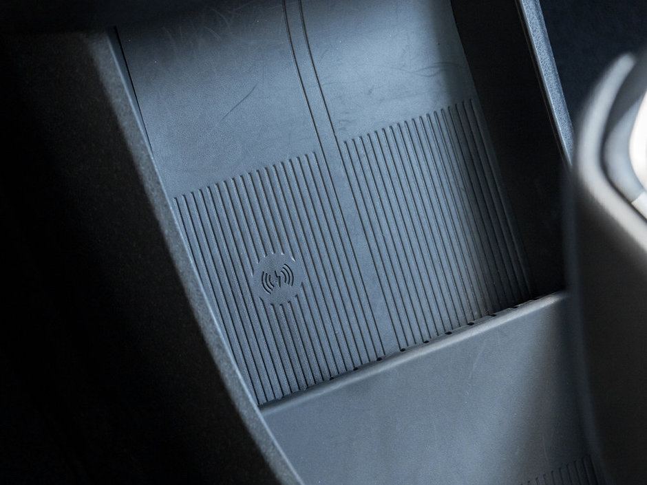 2025 Volvo EX30 Plus-13