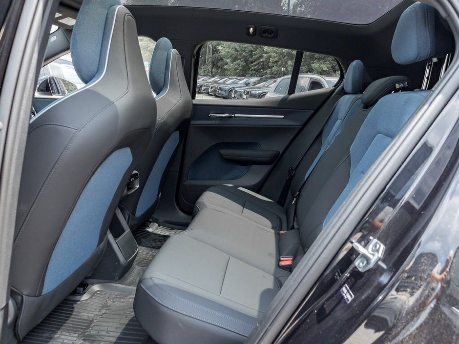 2025 Volvo EX30 Ultra-22
