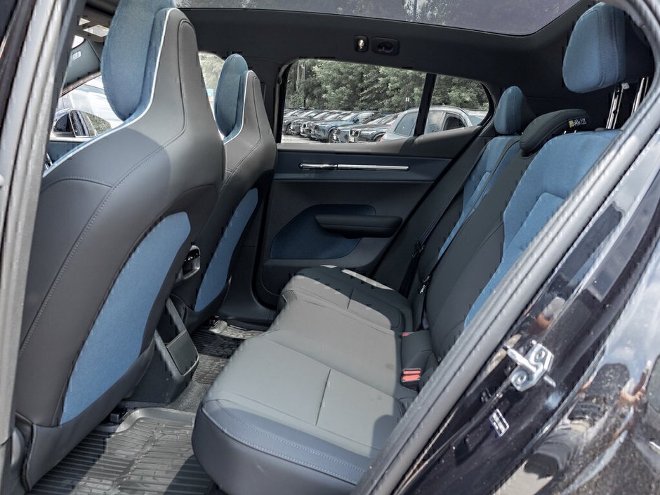 2025 Volvo EX30 Ultra-22