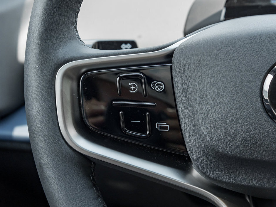2025 Volvo EX30 Ultra-9