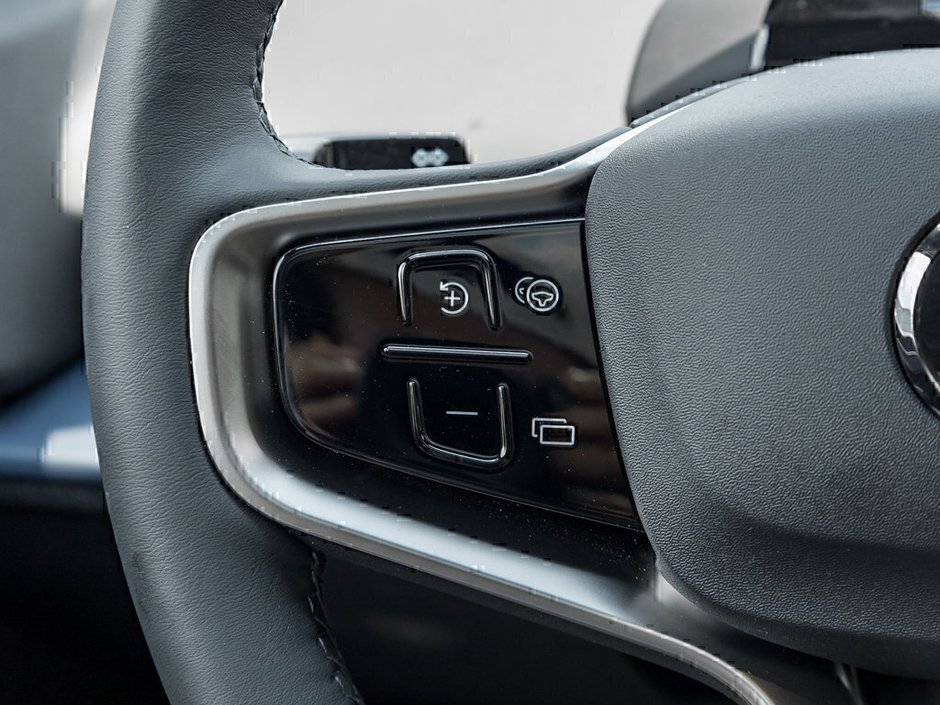 2025 Volvo EX30 Ultra-9
