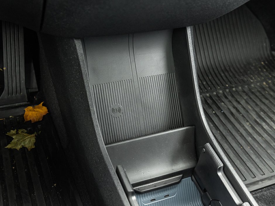 2025 Volvo EX30 Ultra-16