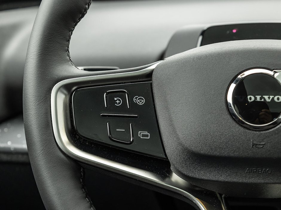 2025 Volvo EX30 Ultra-9