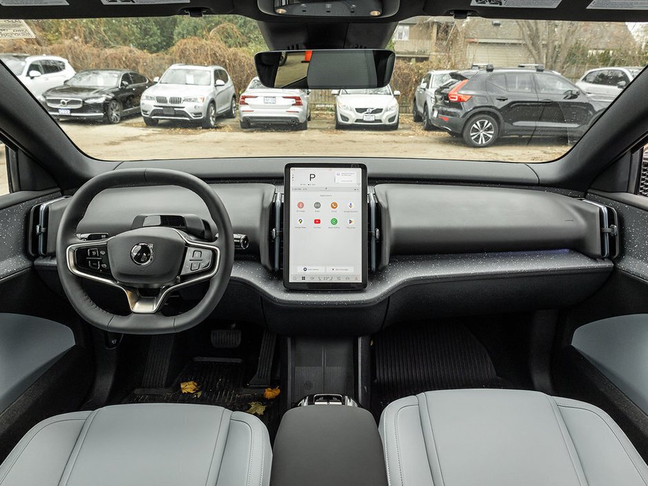 2025 Volvo EX30 Ultra-22