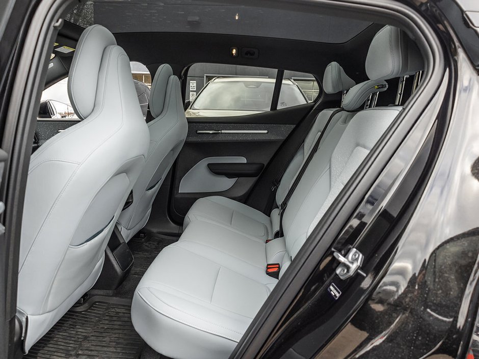 2025 Volvo EX30 Ultra-21