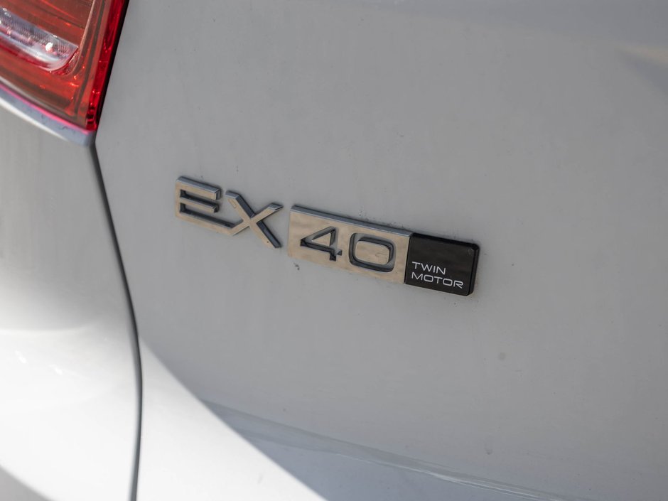 2025 Volvo EX40 Ultra-6