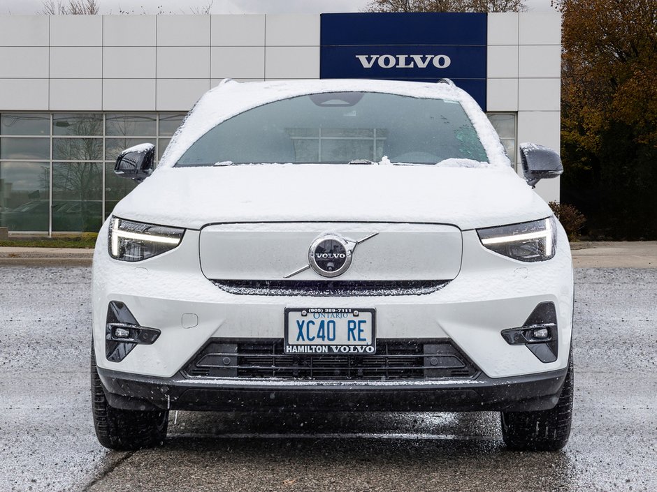 2025 Volvo EX40 Ultra-1