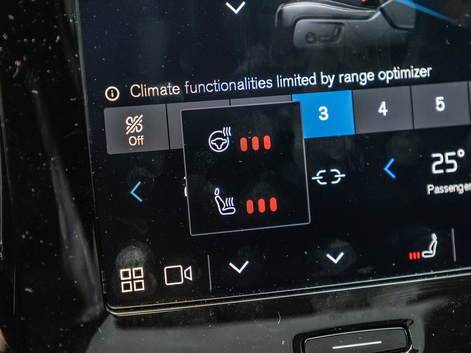 2025 Volvo EX40 Ultra-24