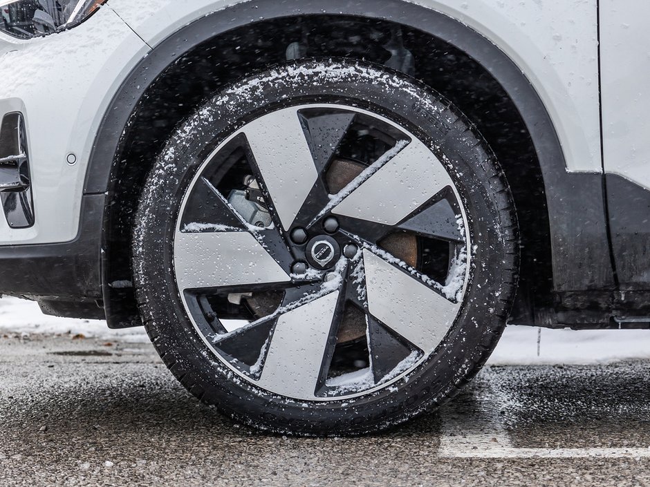 2025 Volvo EX40 Ultra-4